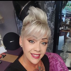 Meet your Posher, Peggy